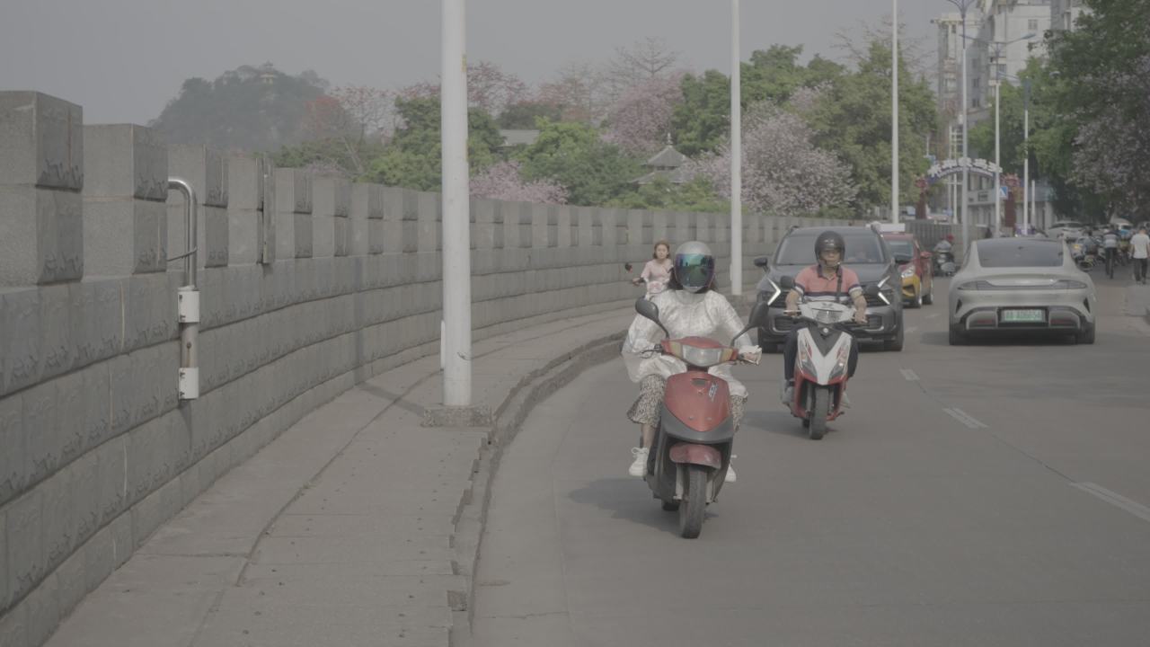 游船 1