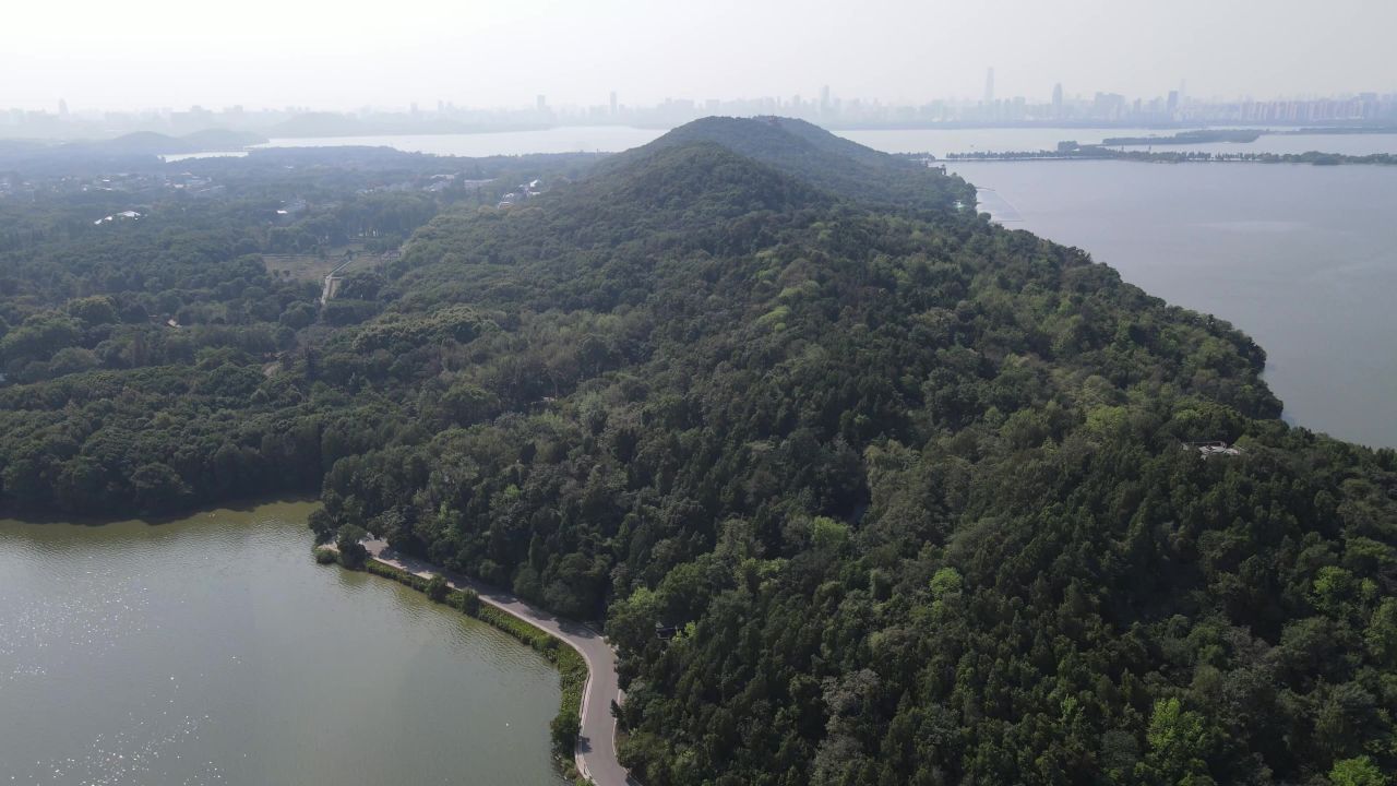 湖北武汉东湖珞珈山航拍