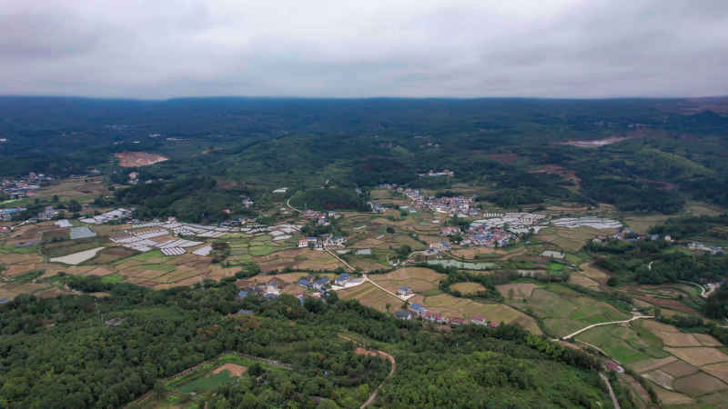 山川丘陵农田农业种植美丽乡村航拍 