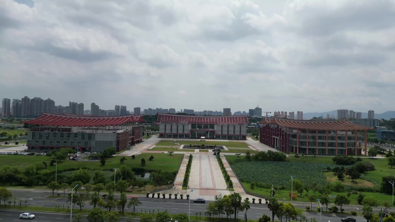 航拍福建漳州三馆