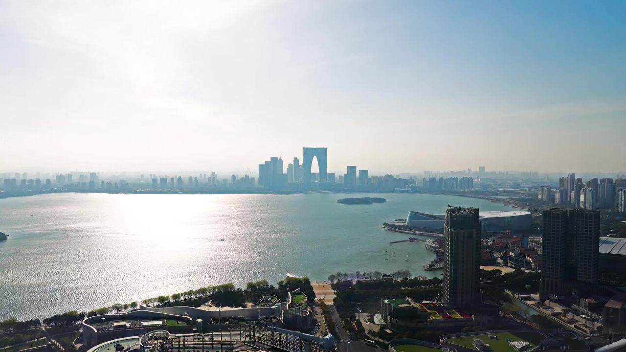 高清航拍苏州东方之门白天延时摄影