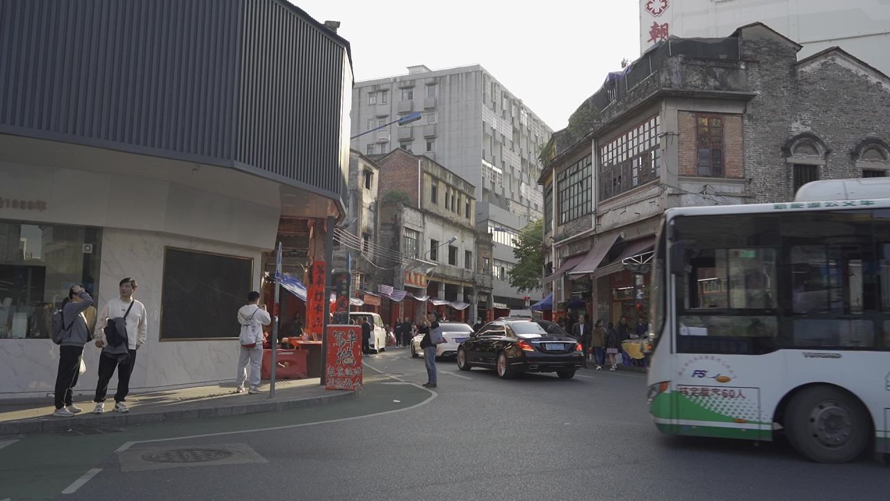 新年下的佛山筷子路 23