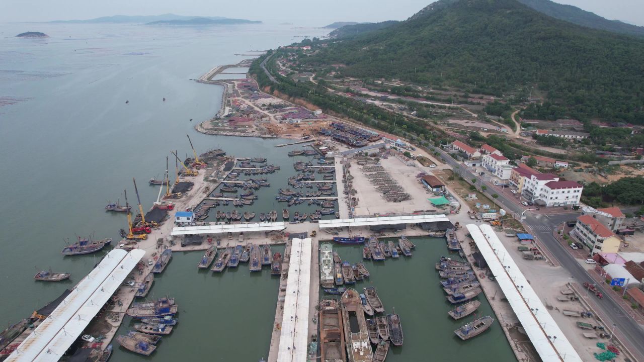 海边渔船大海海洋渔夫航拍