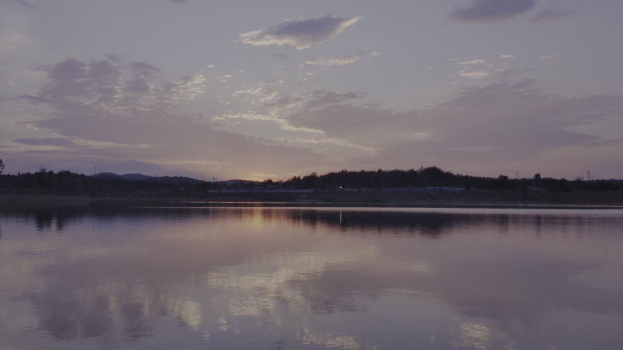 交相辉映