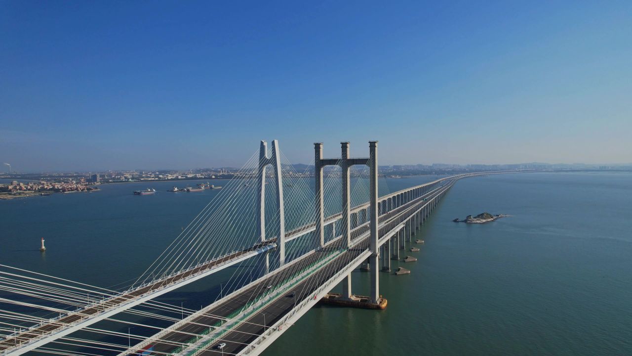 航拍泉州湾大桥建筑风光