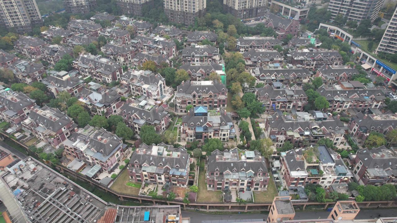 重庆城市高档住宅小区别墅航拍