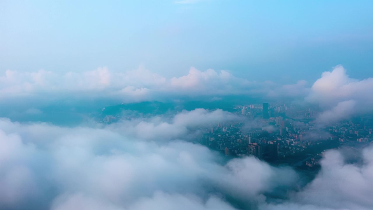 地标建筑上空昨天的云世界二十六