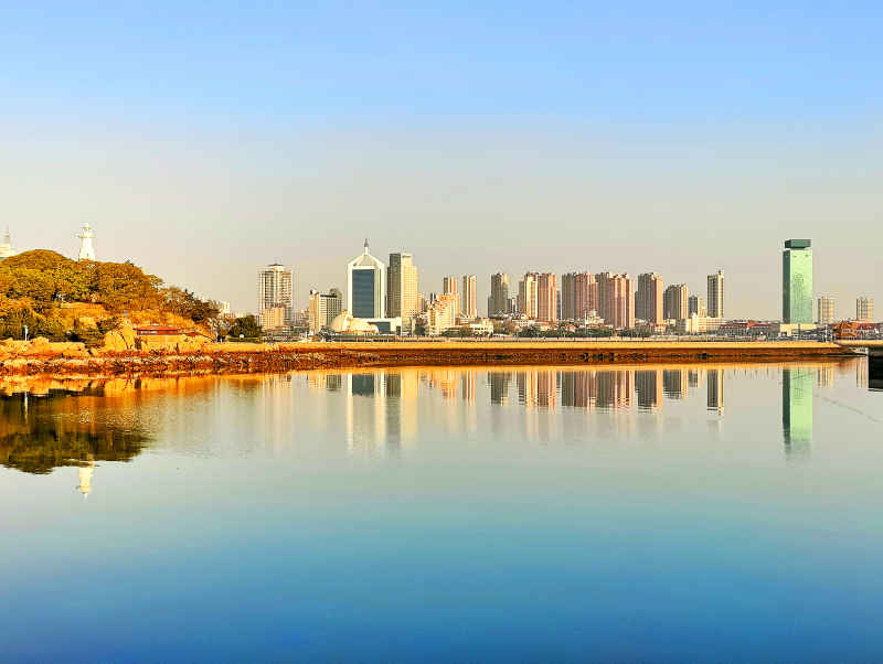 城市倒影