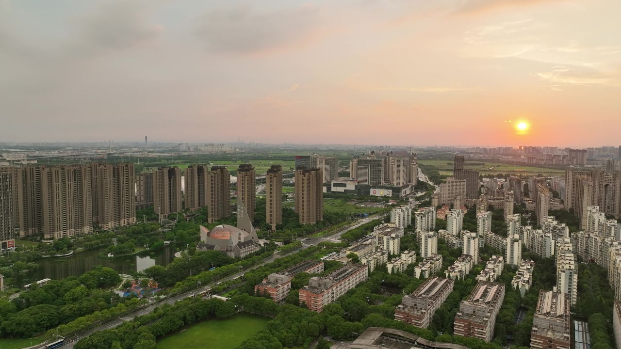 4K航拍昆山城市建筑风光大景 9