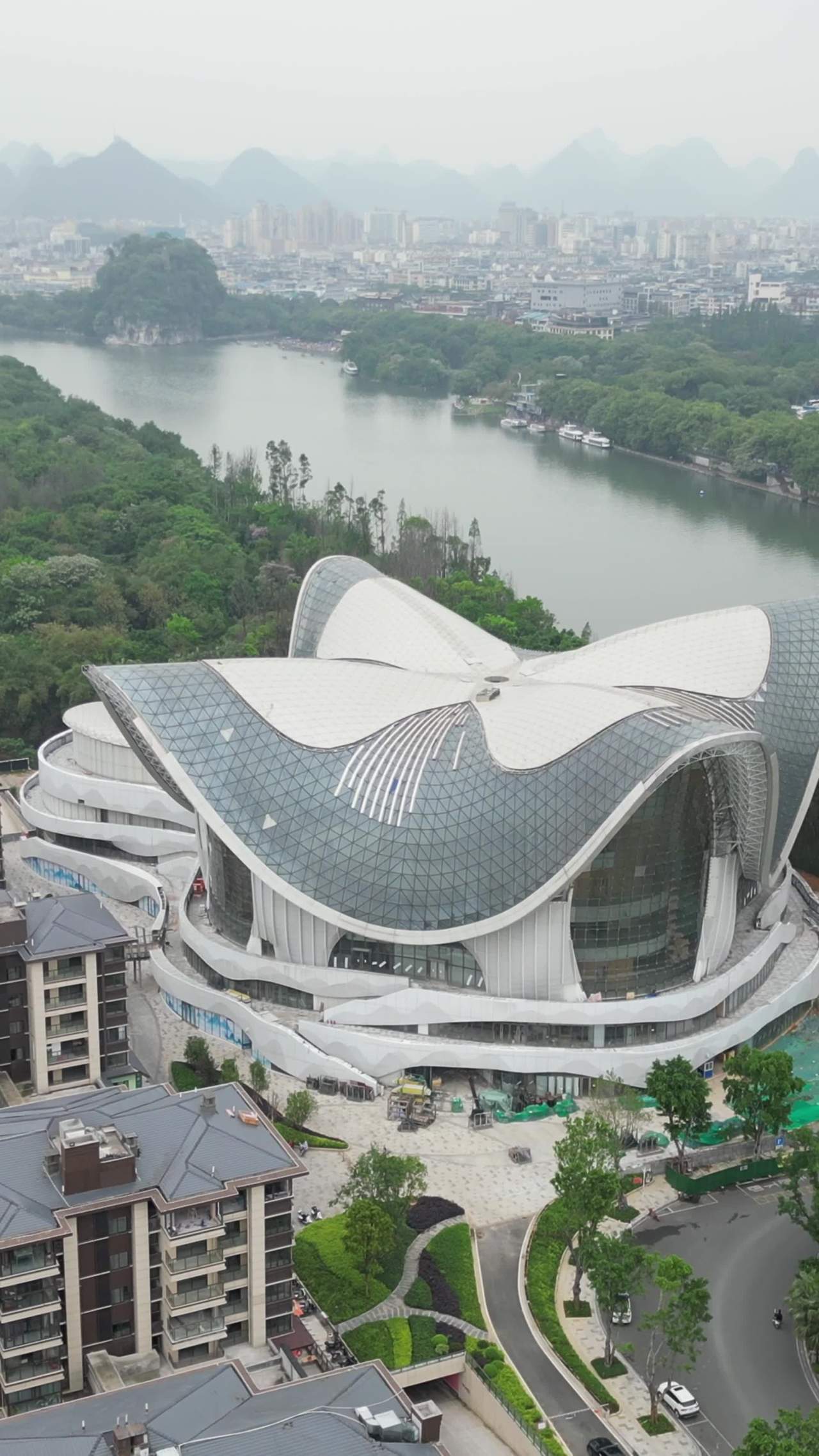 现代建筑与自然的和谐共融
