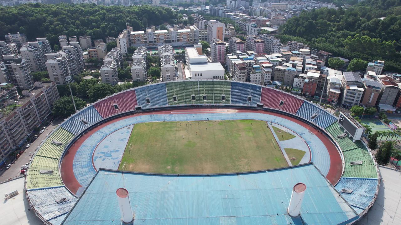 福建龙岩体育中心体育馆航拍