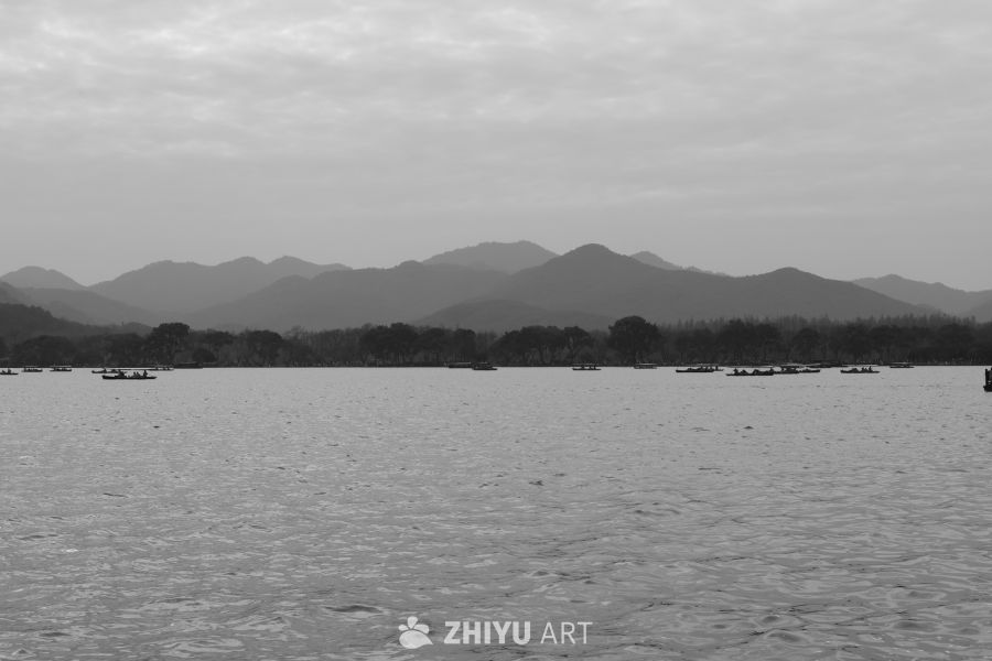 水墨山河