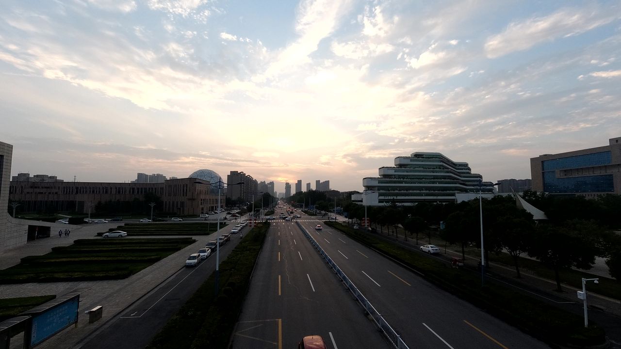 新乡博物馆路边延时