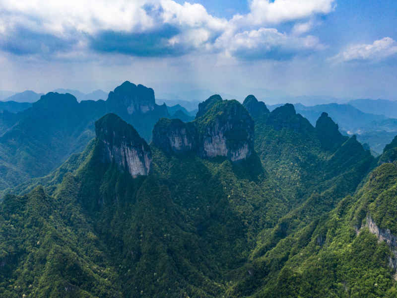 祖国壮丽山河湖南张家界山川地貌摄影图