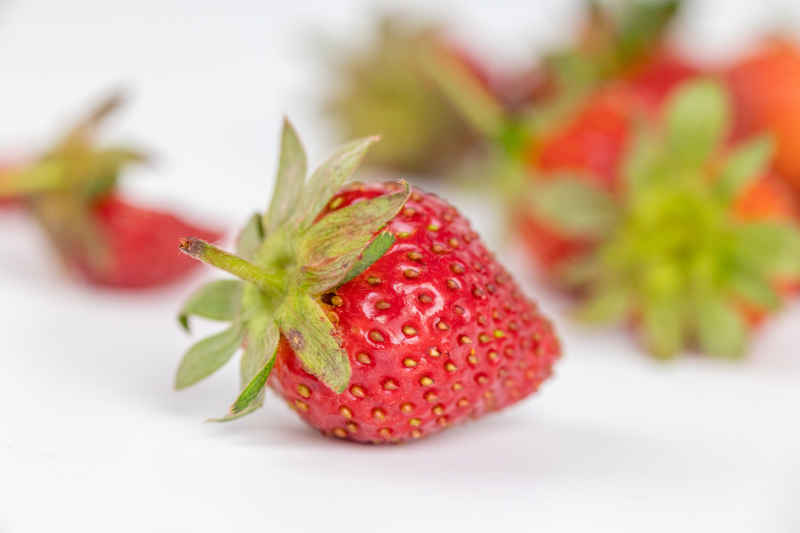 新鲜草莓水果实拍 32