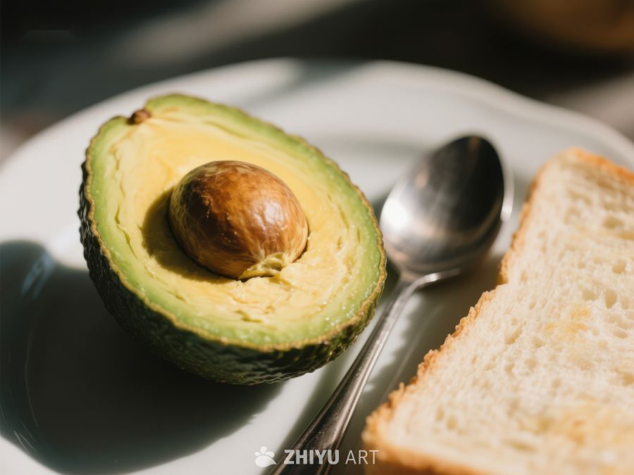 新鲜牛油果与面包片 704