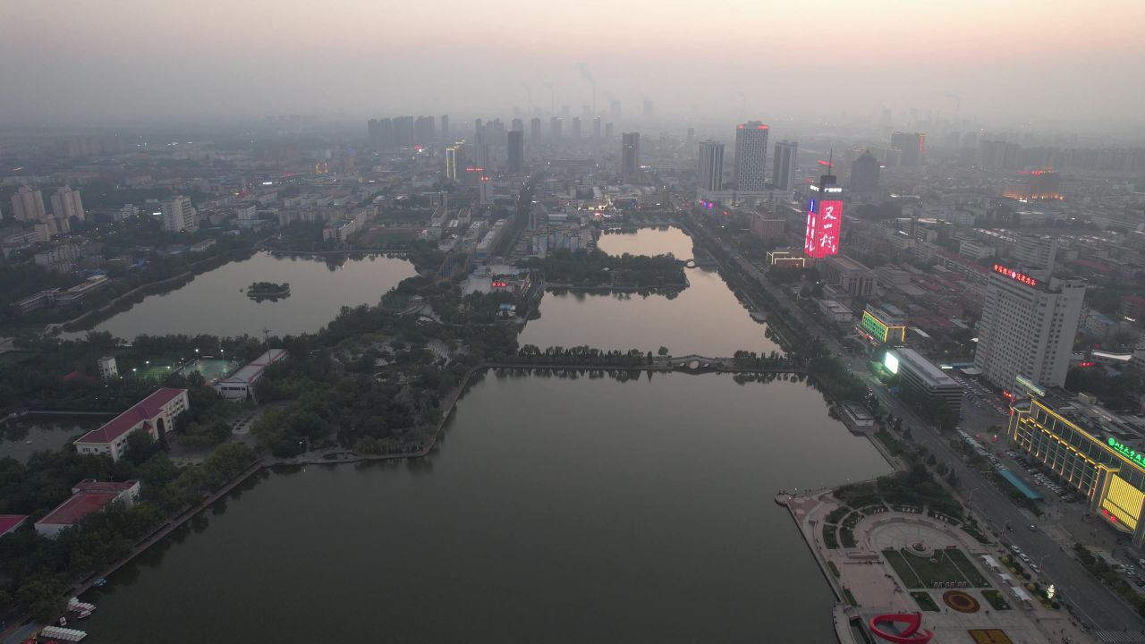 城市日落晚霞夕阳自然风光航拍 