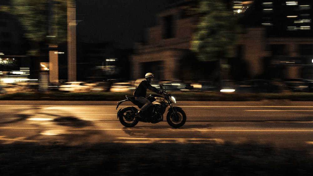 夜晚我在追逐梦想