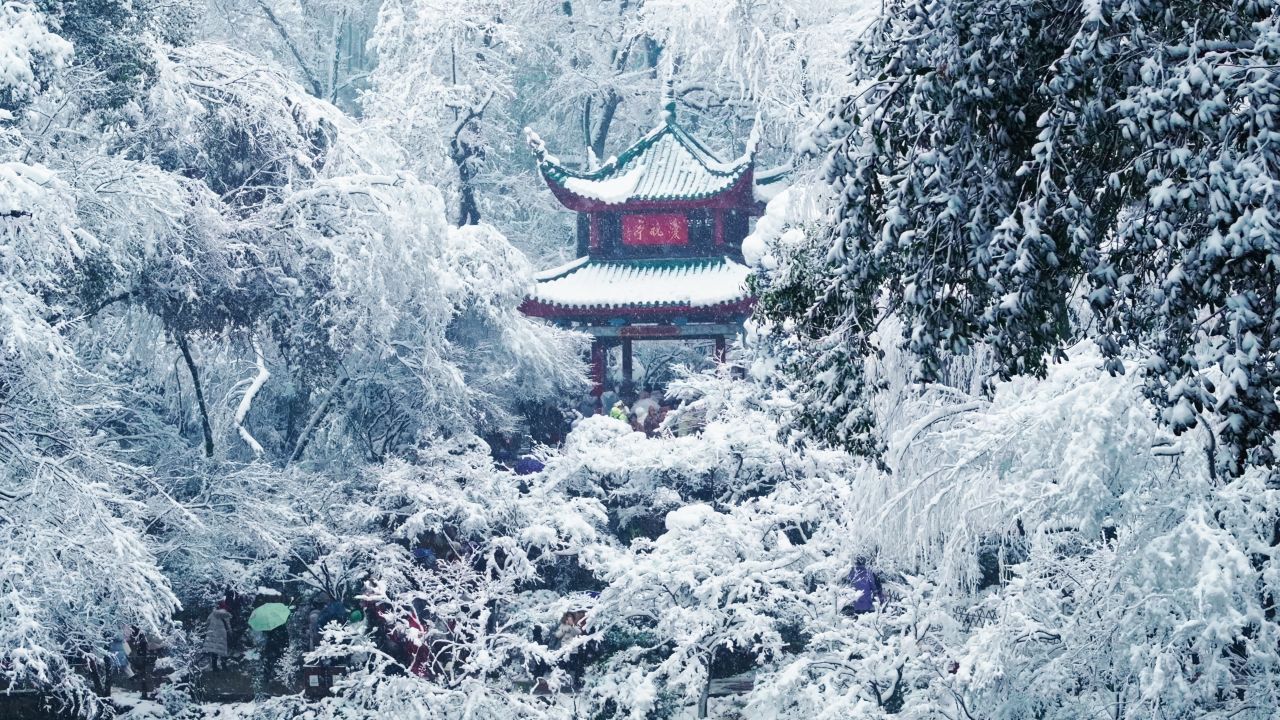 湖南长沙岳麓山爱晚亭雪景航拍 26