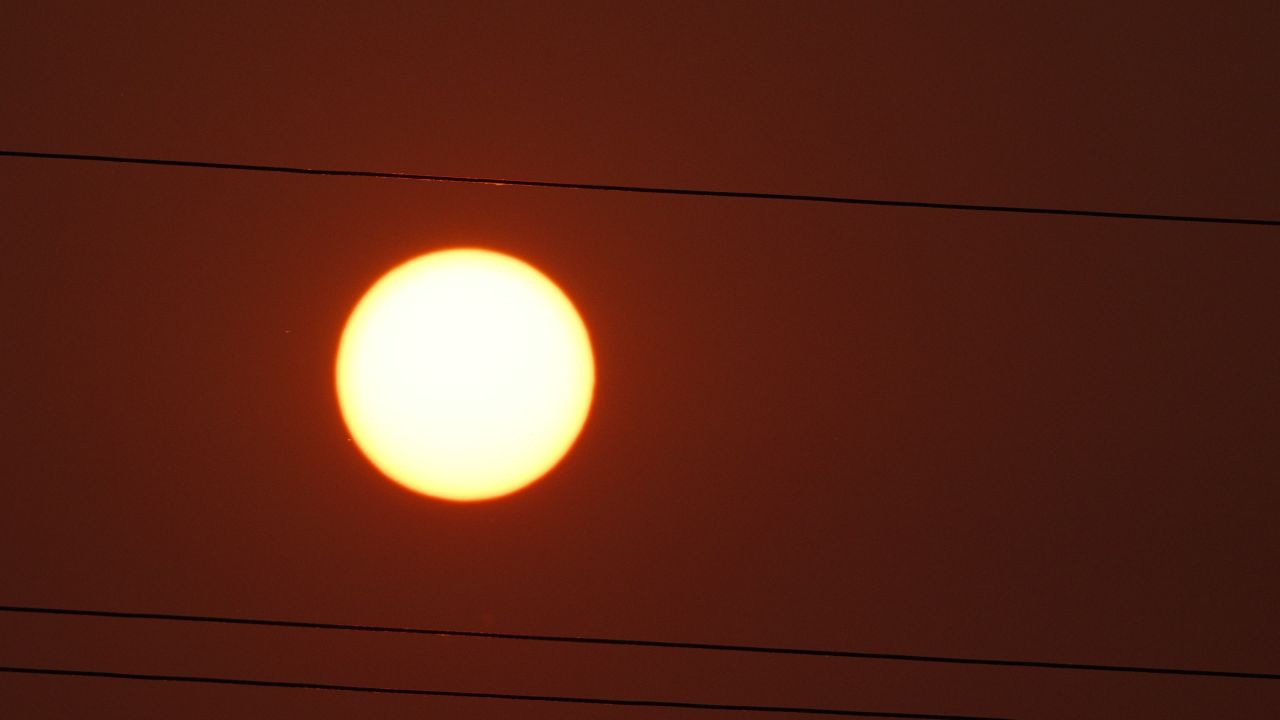 日落西山太阳下山延时摄影长焦特写 12