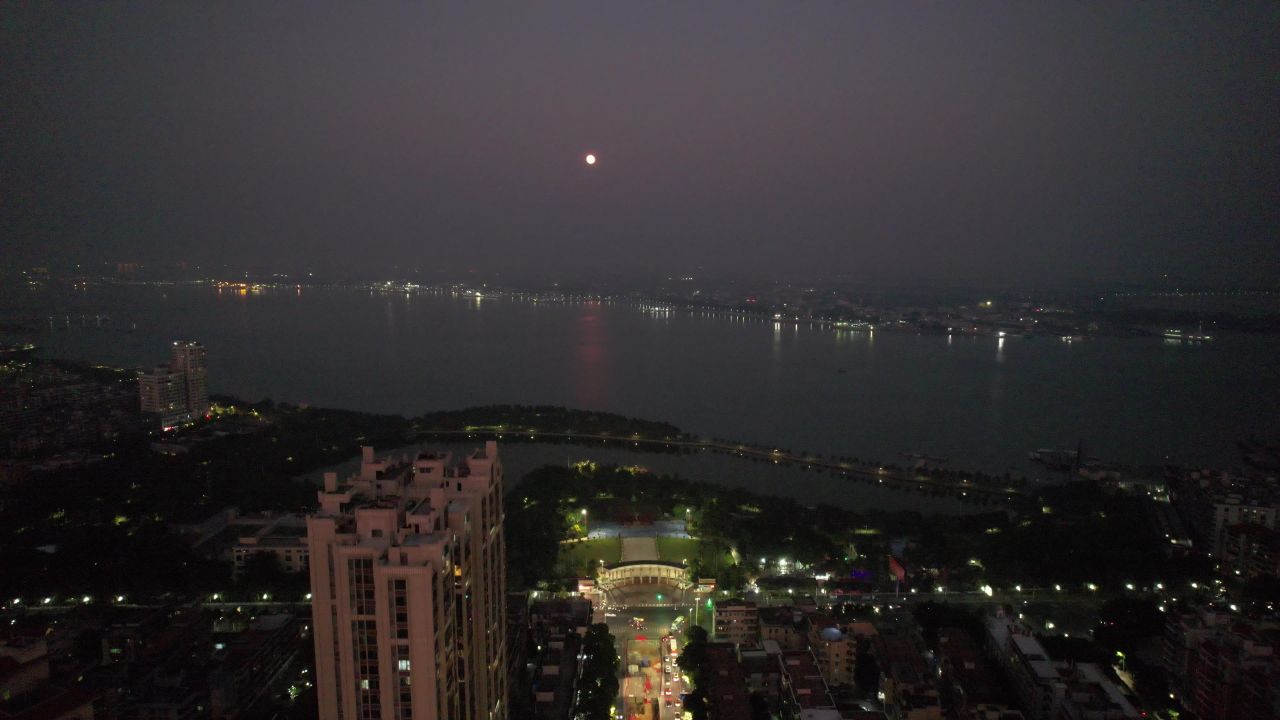 广东湛江晚霞日落夜幕降临航拍