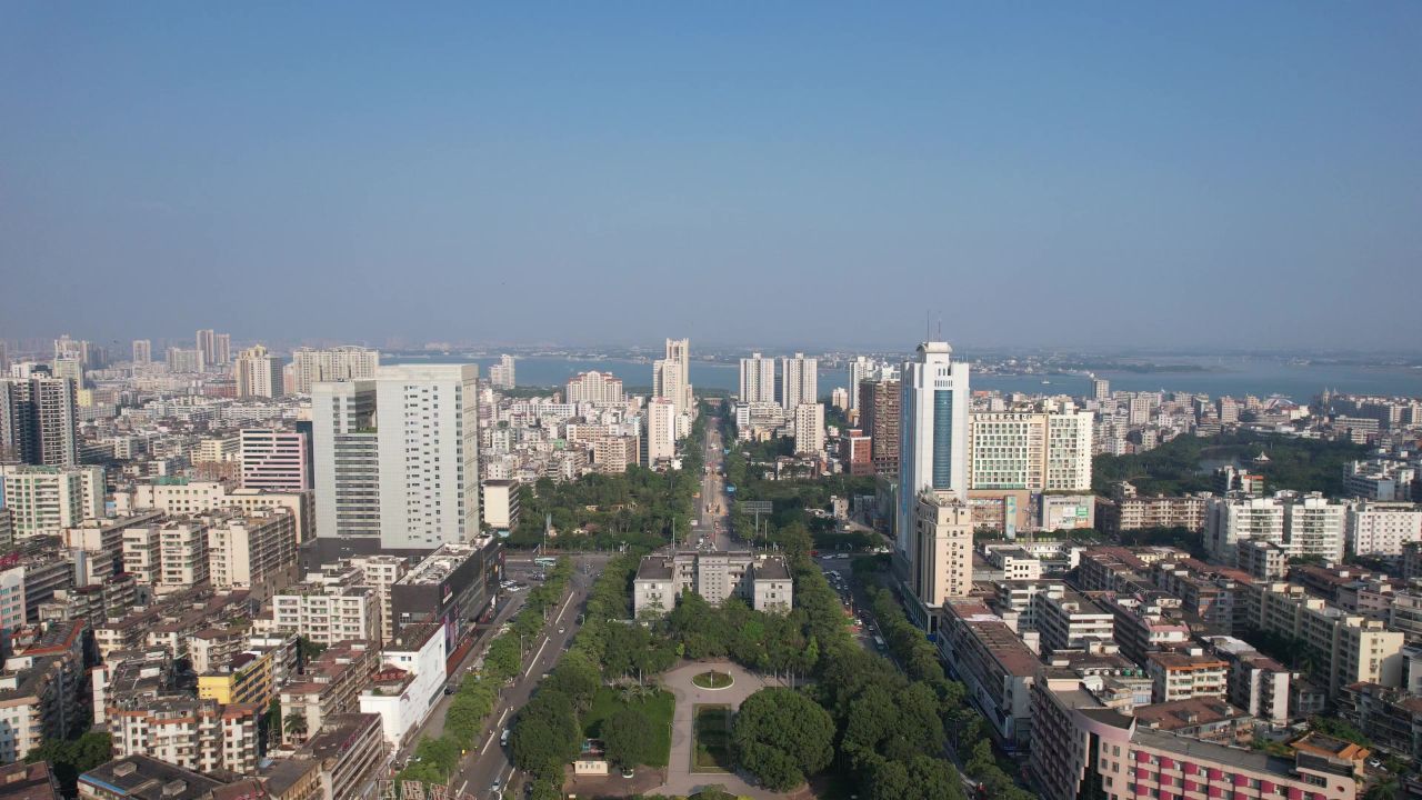 广东湛江人民广场人民大会堂航拍