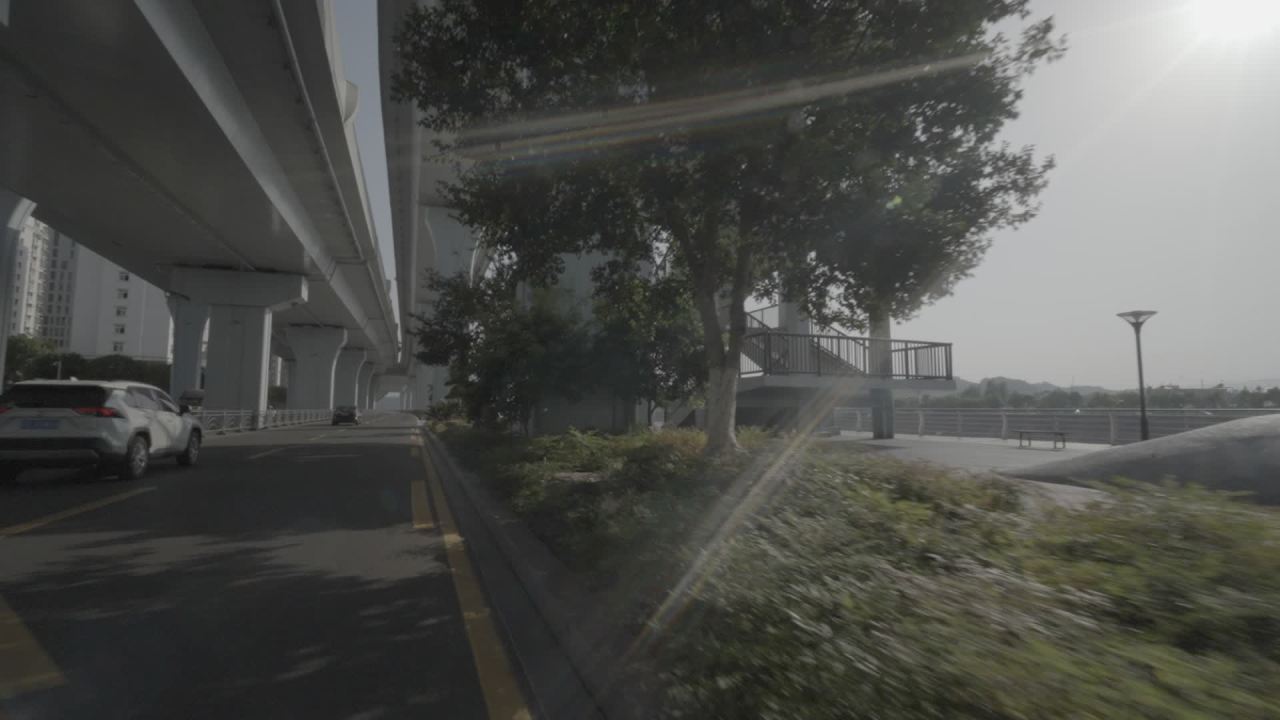 宜昌江边 108