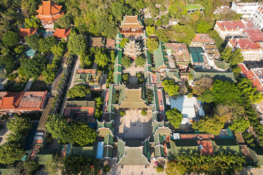 航拍厦门南普陀寺景观