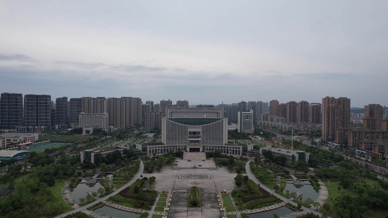 城市中心的宏伟景象