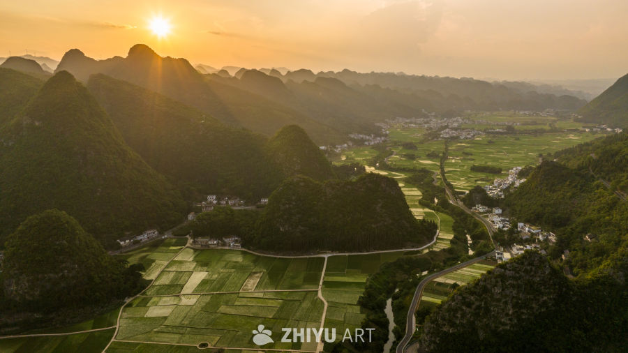  万峰林夏日夕阳 7