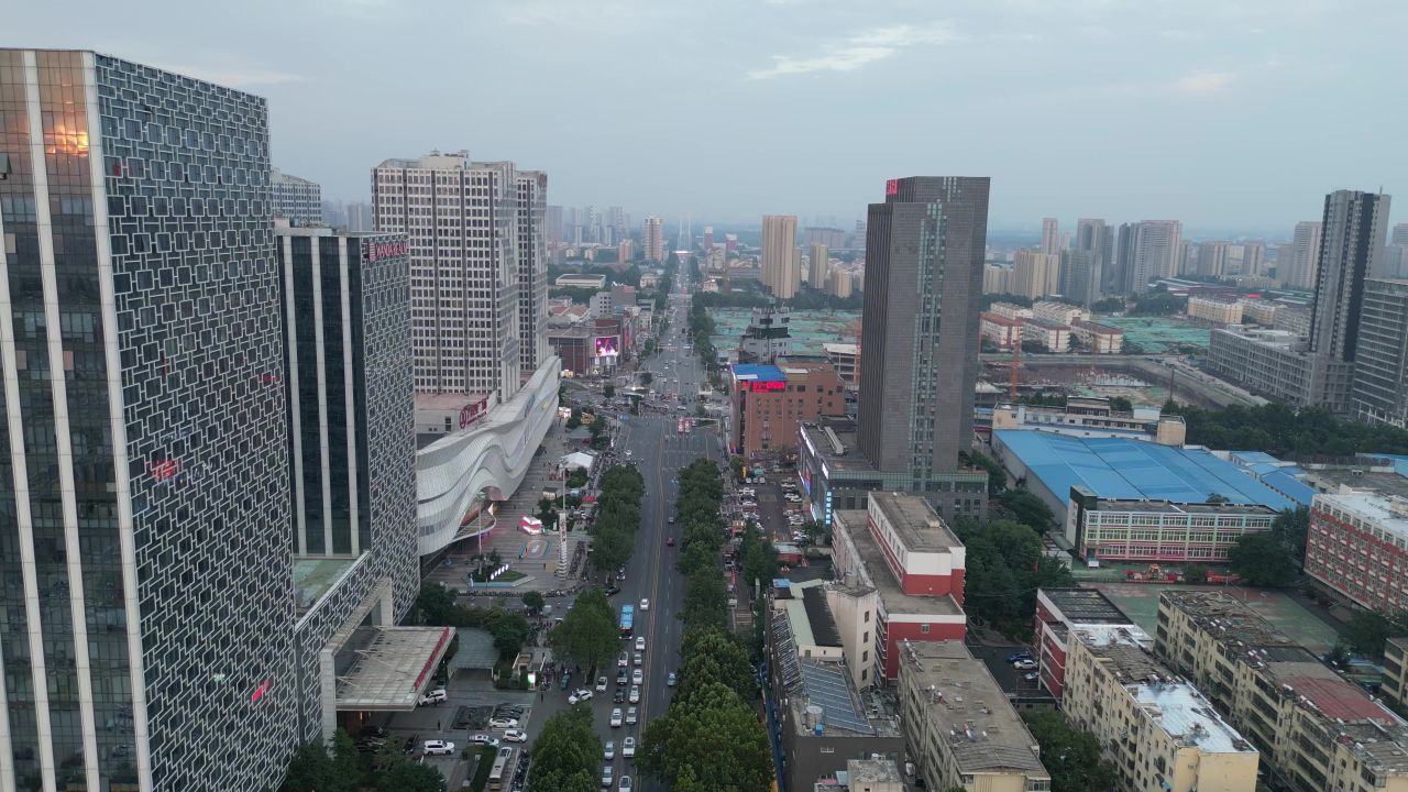  航拍山东济宁太白楼路商业圈