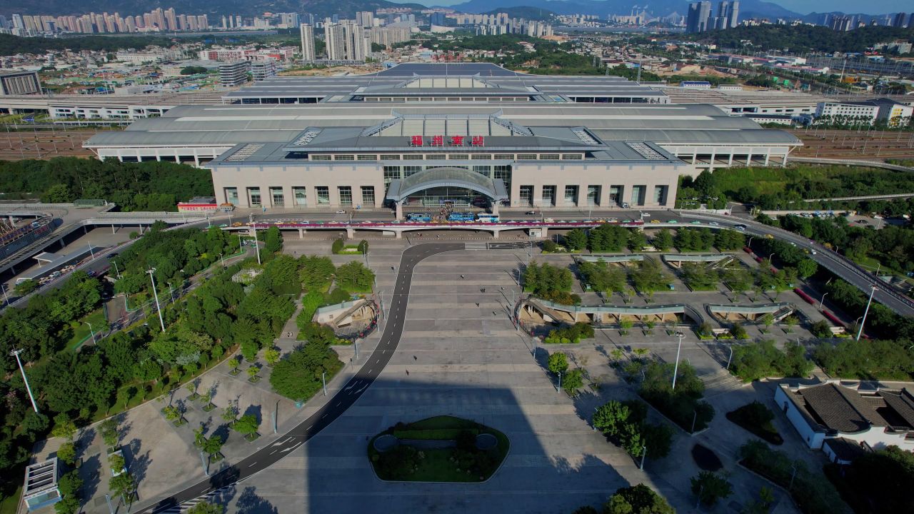 航拍福州火车南站景观 3