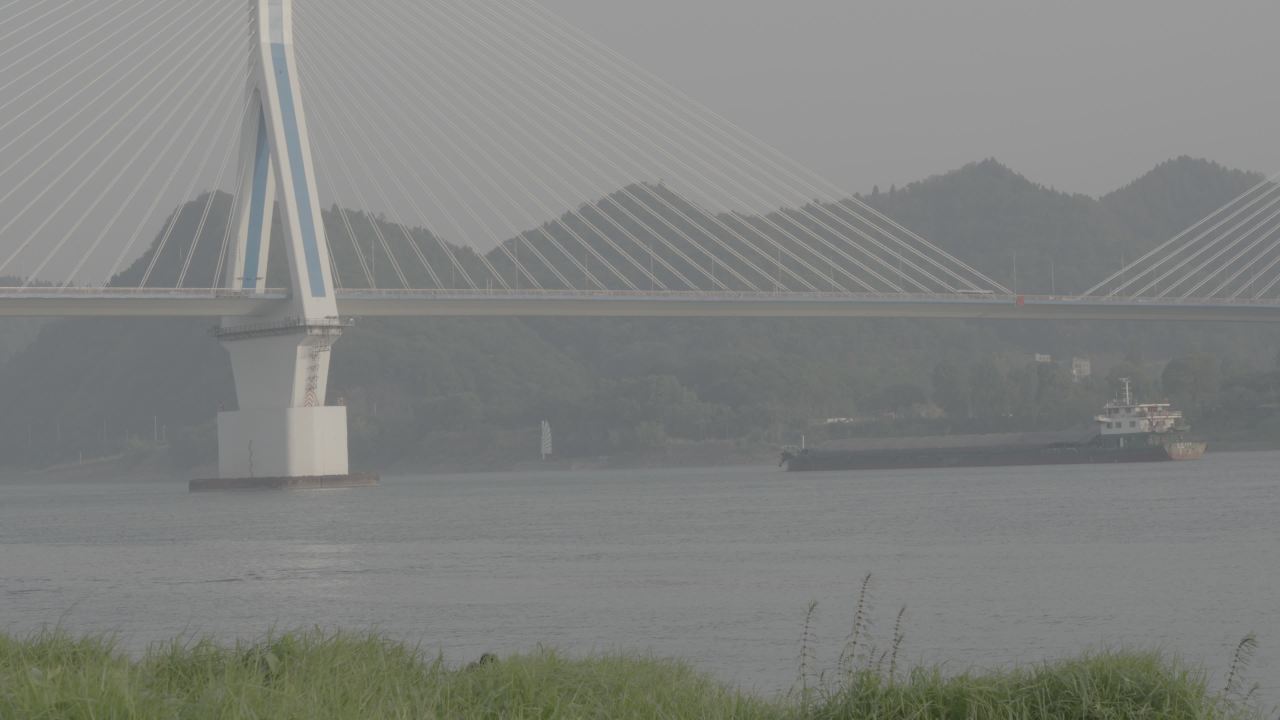 宜昌江边 52