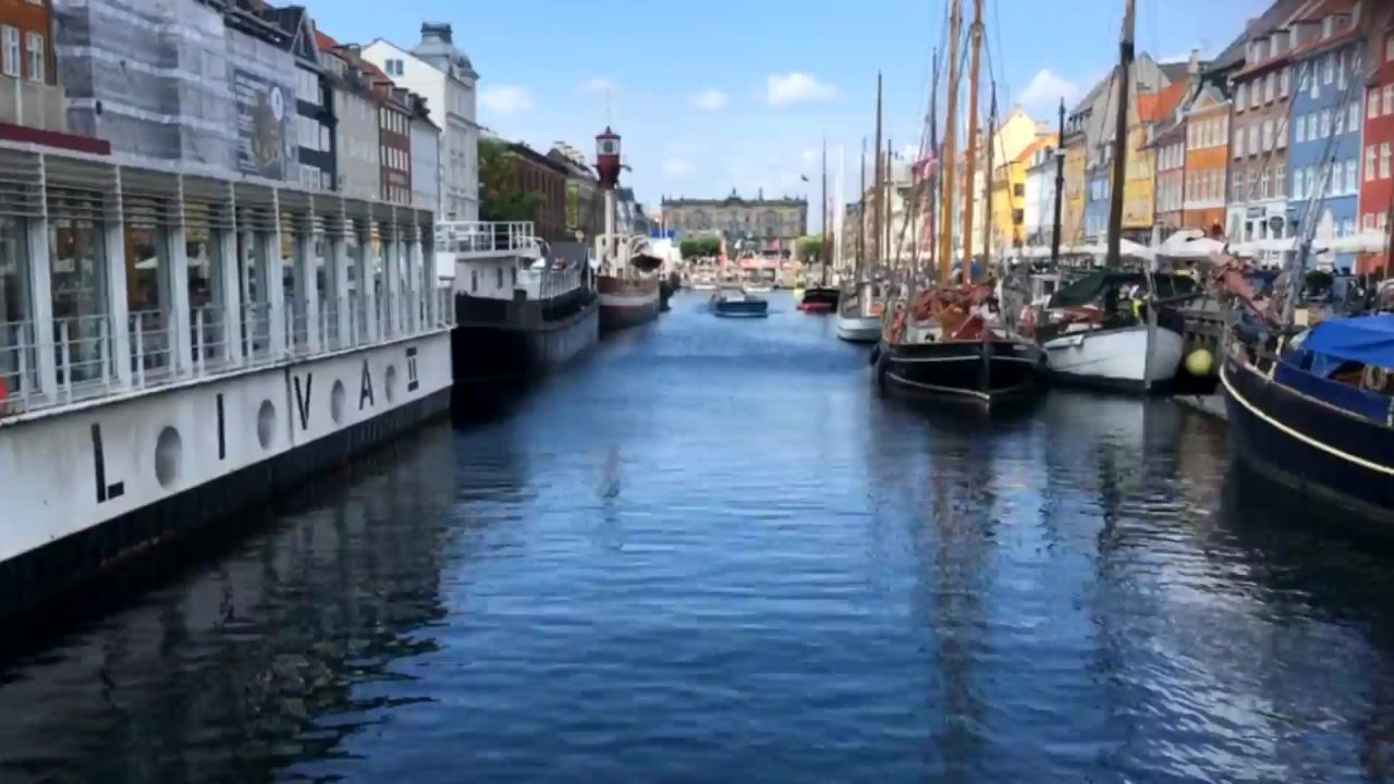 船运河游客阿姆斯特丹