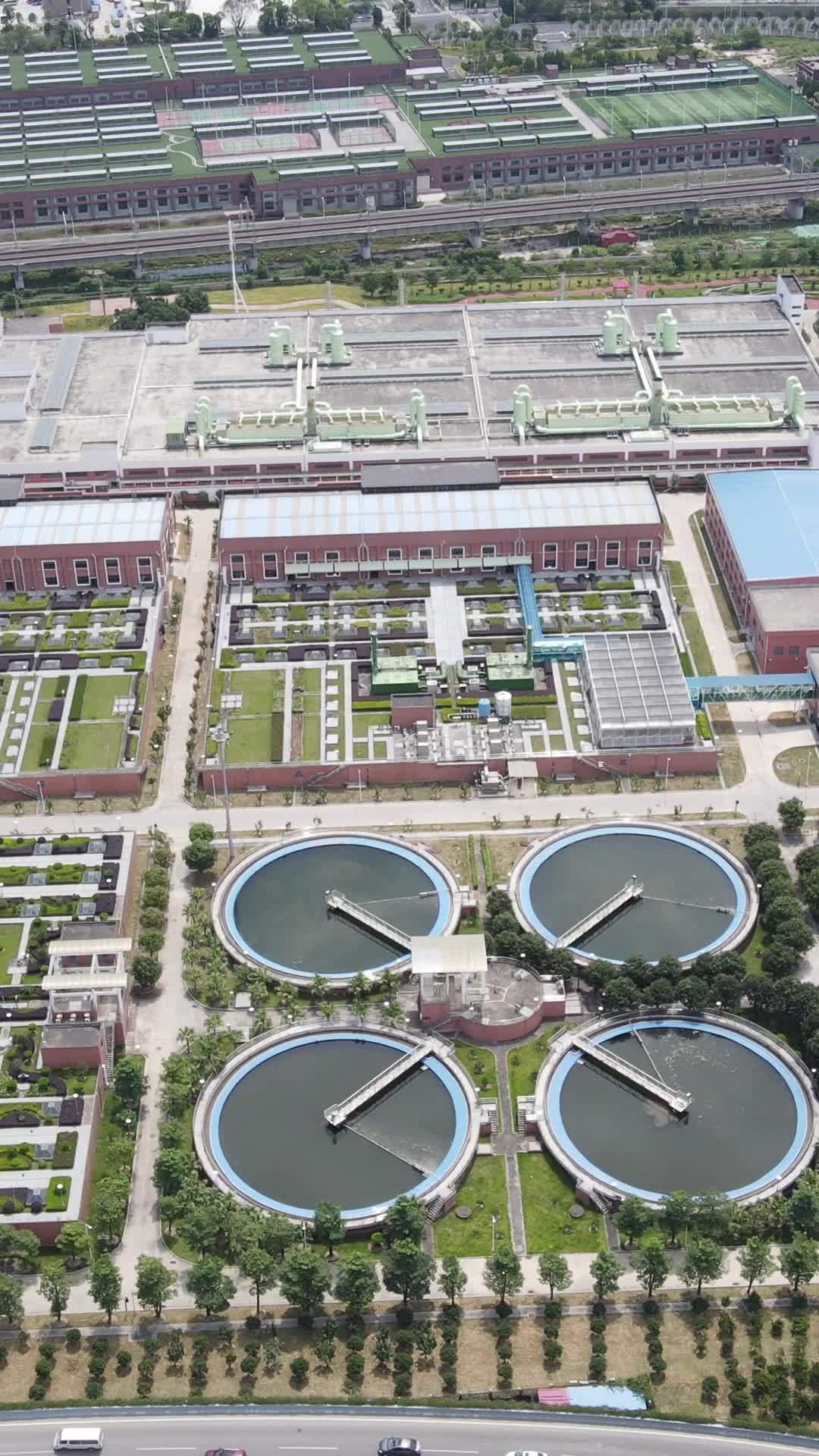 城市污水处理厂全景