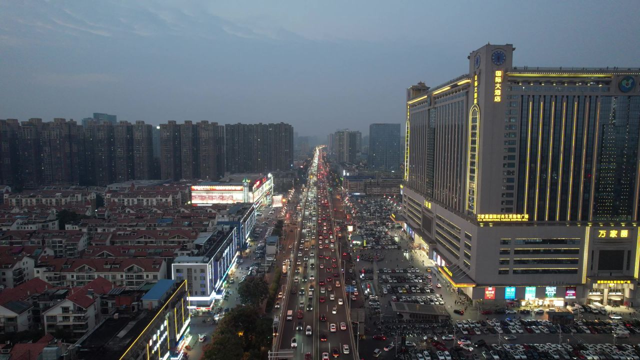 长沙万家丽高架桥城市夜景拥堵交通航拍 