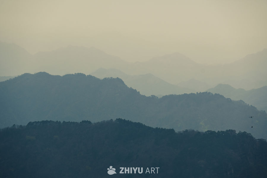 层峦叠嶂的雾山