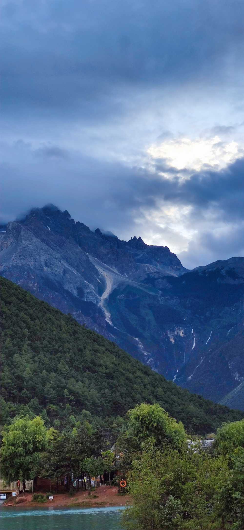 玉龙雪山