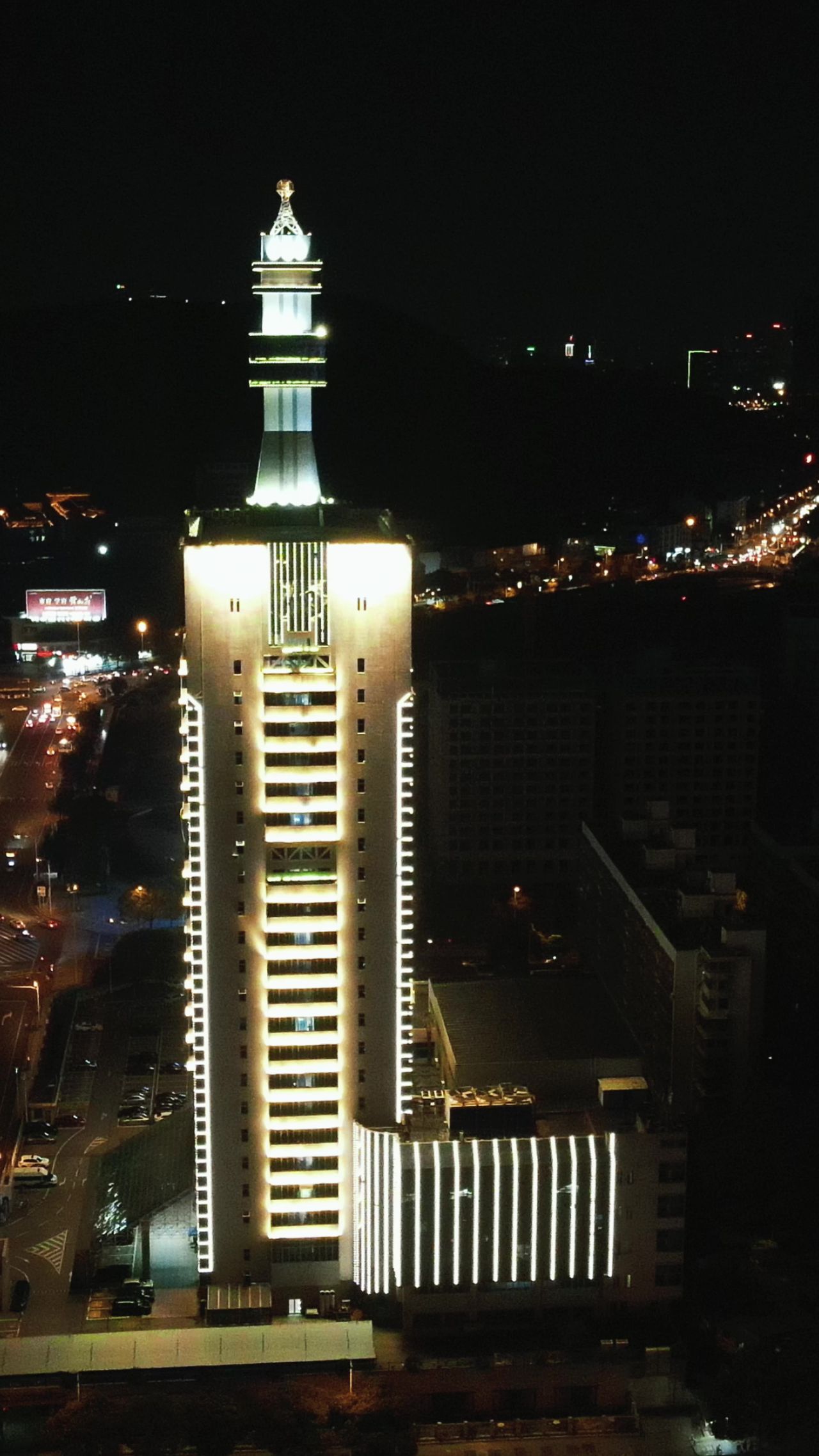  城市航拍湖南交警大楼夜景灯光