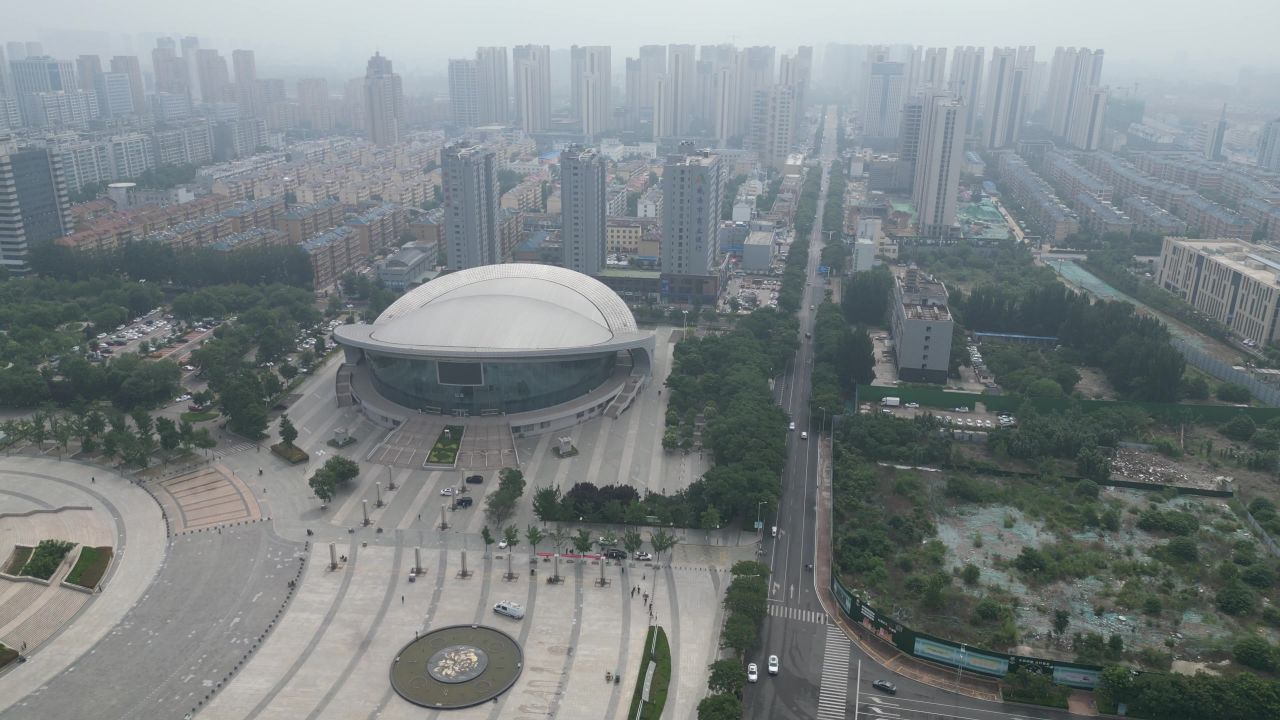 航拍山东菏泽牡丹广场菏泽大剧院