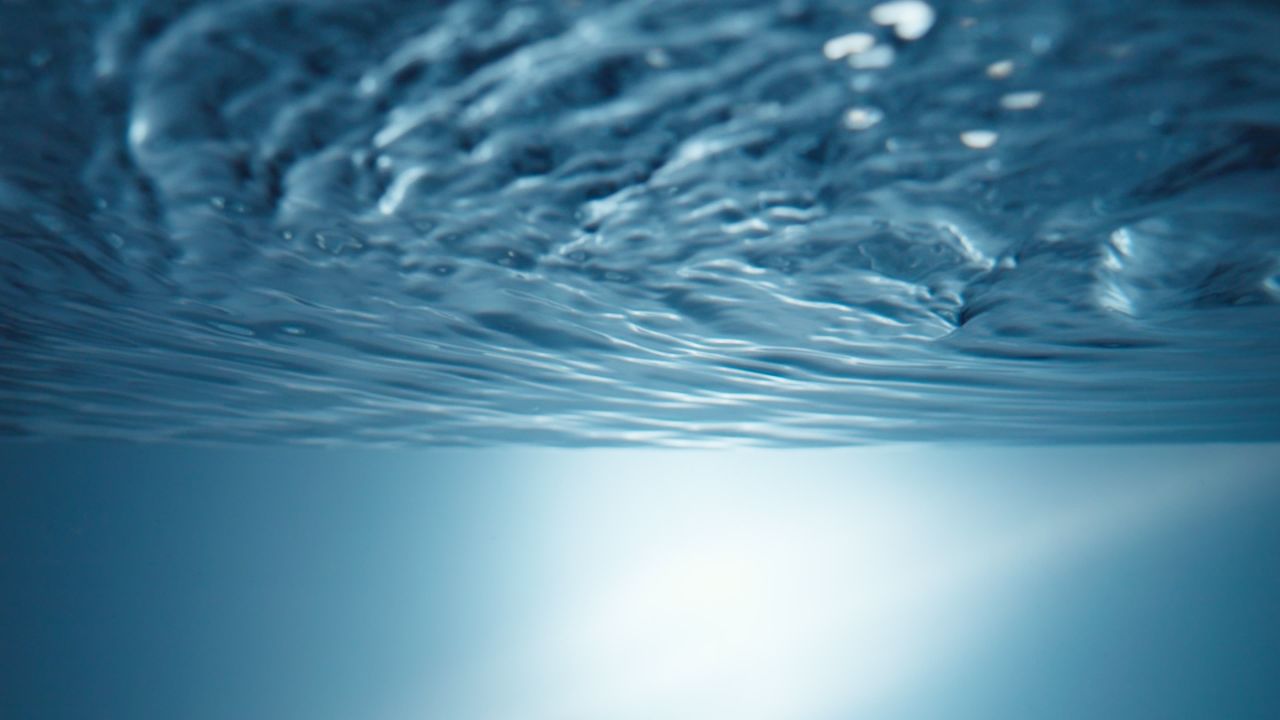 纯净水自来水淡水资源水花波浪升格慢镜头 9