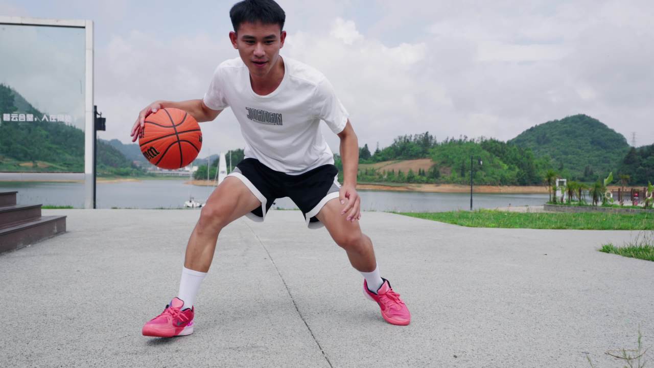 街头篮球少年