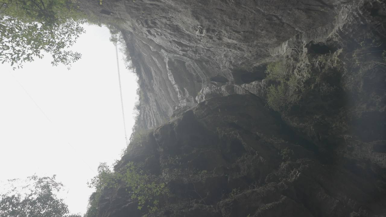 天坑 7