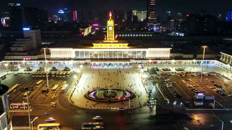 湖南长沙火车站夜景