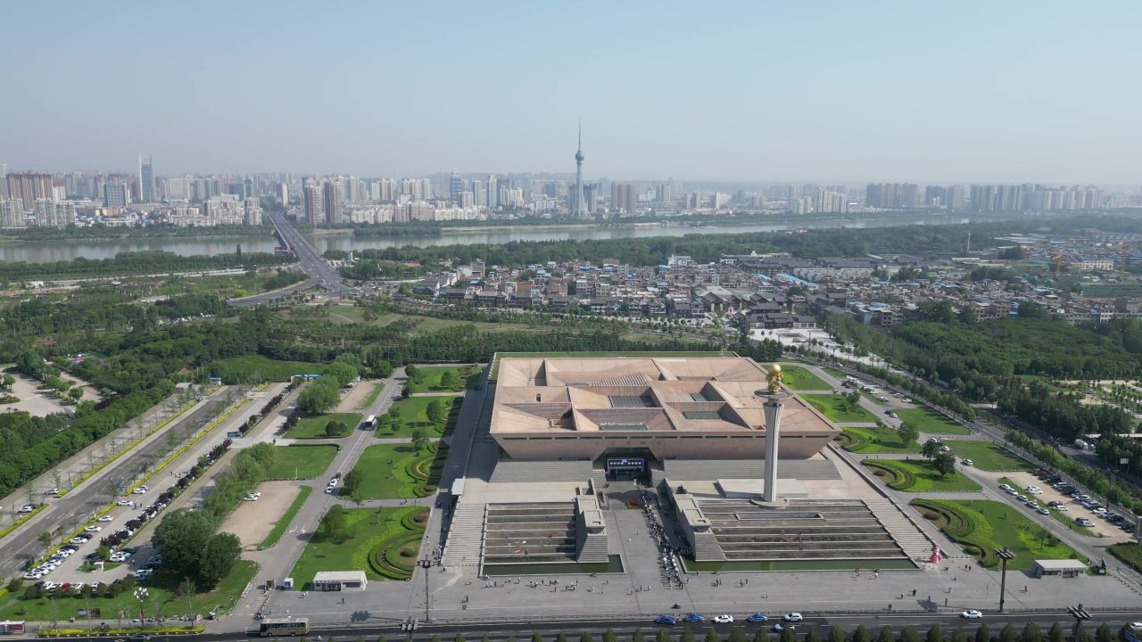 航拍洛阳博物馆