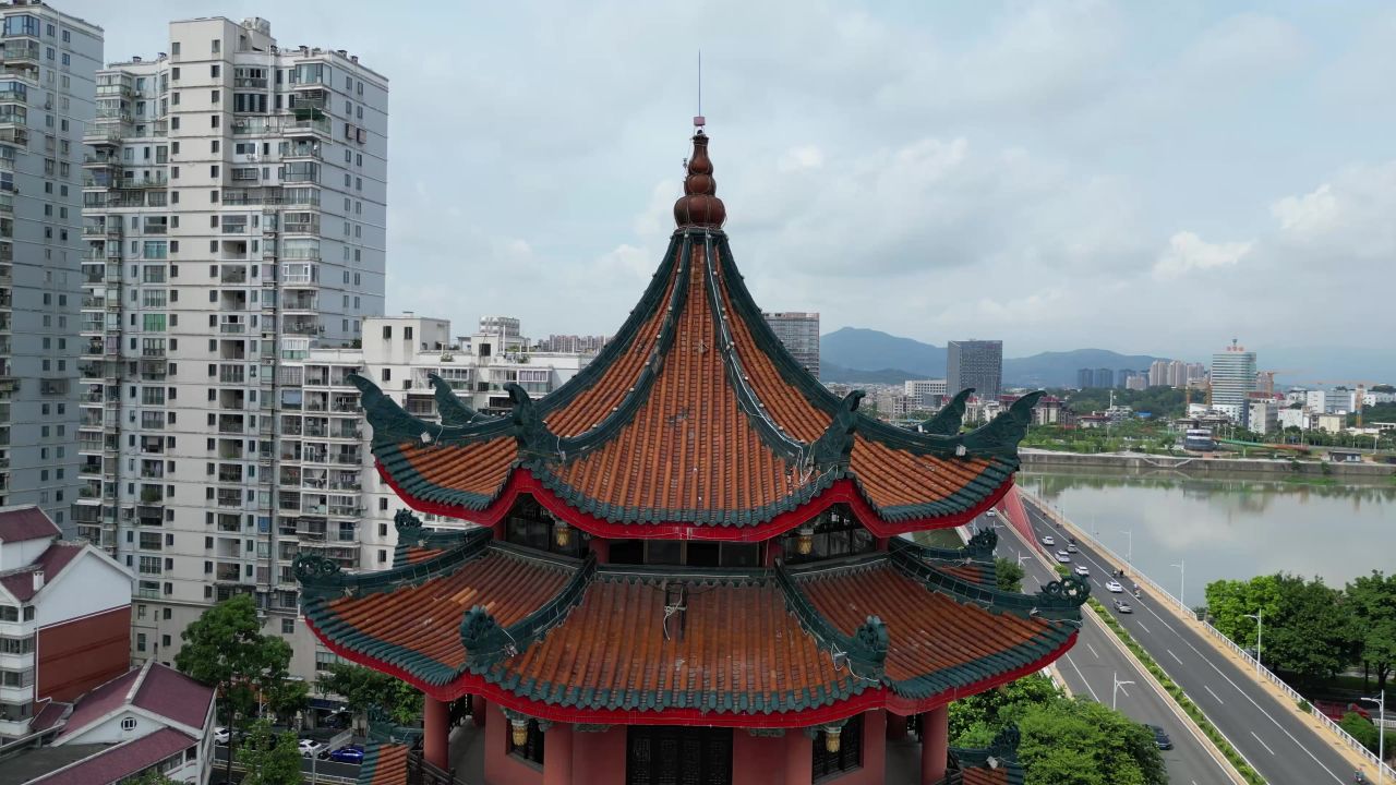 航拍福建漳州威镇阁