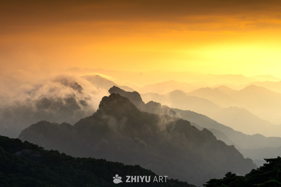 云似山火
