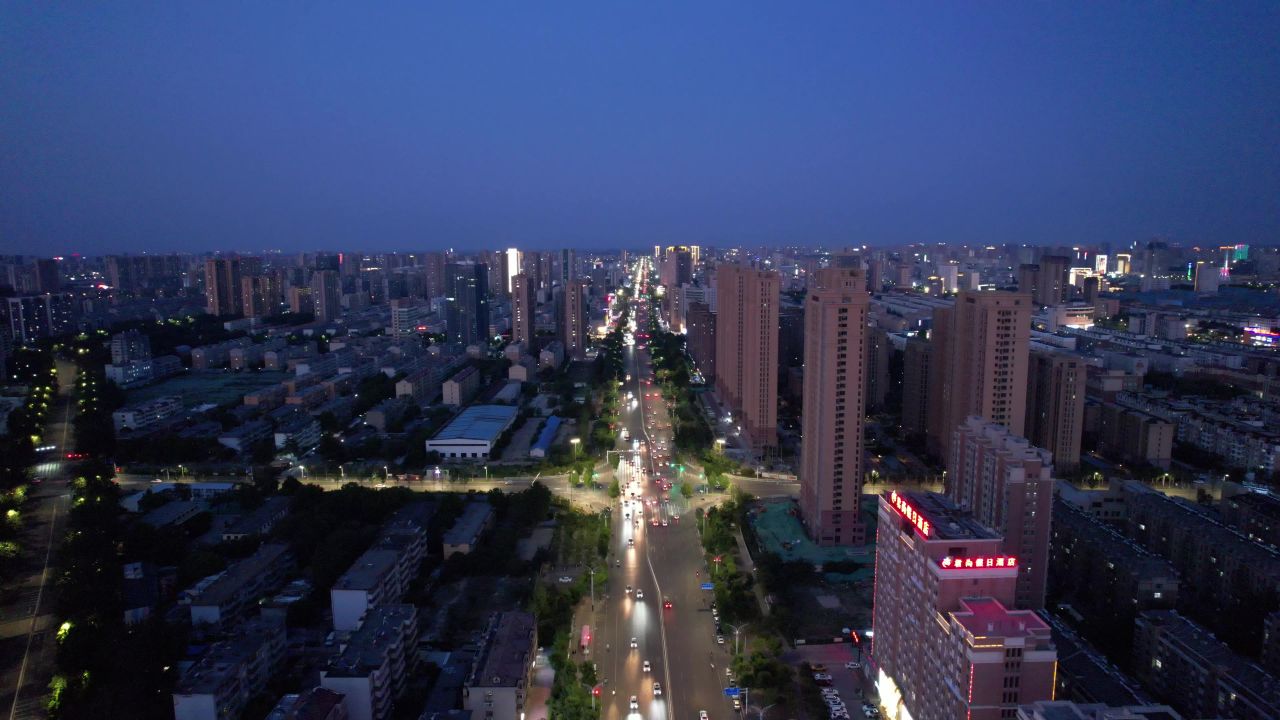 山东潍坊城市晚霞夜幕降临夜景灯光交通航拍 