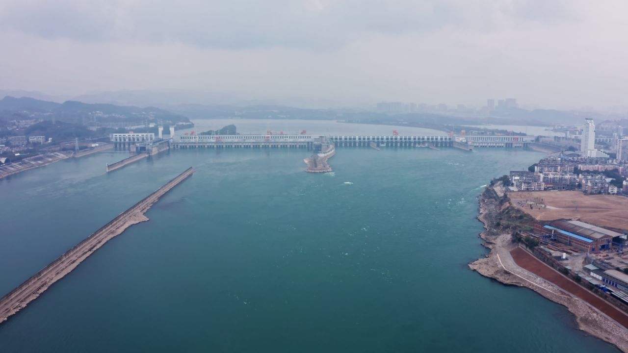 湖北宜昌长江三峡葛洲坝航拍视频