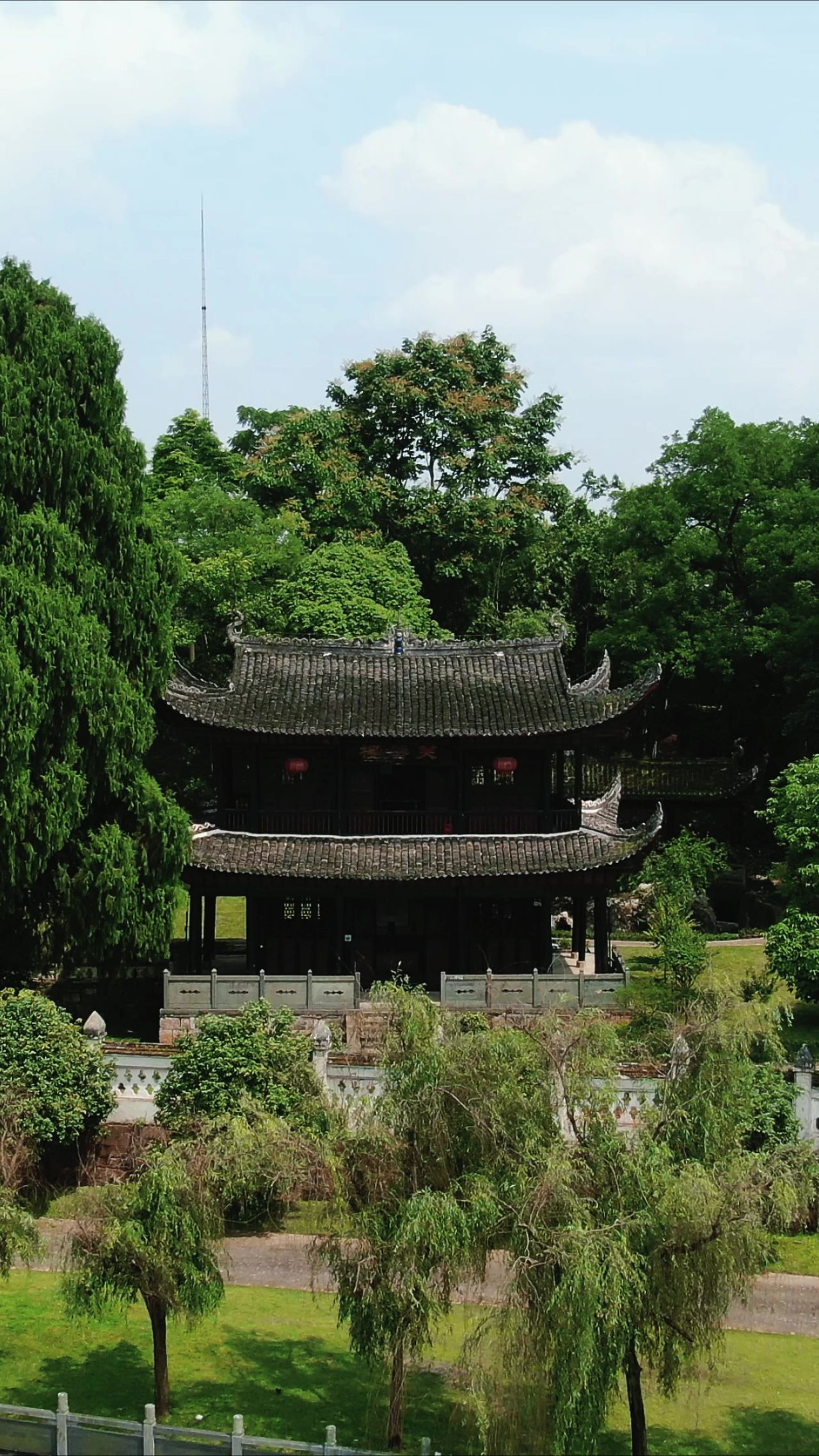 湖南洪江黔阳古城芙蓉楼竖屏航拍
